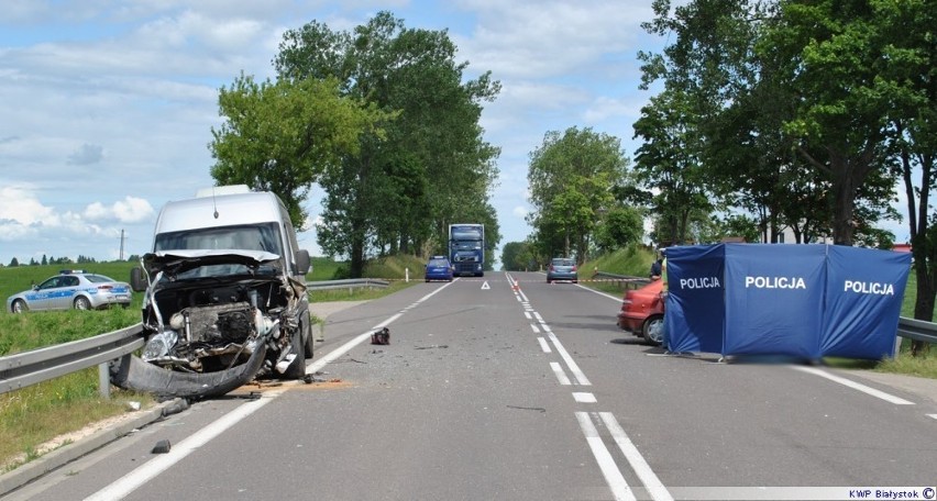 Kierowca po zderzeniu z mercedesem zginął na miejscu [zdjęcia]