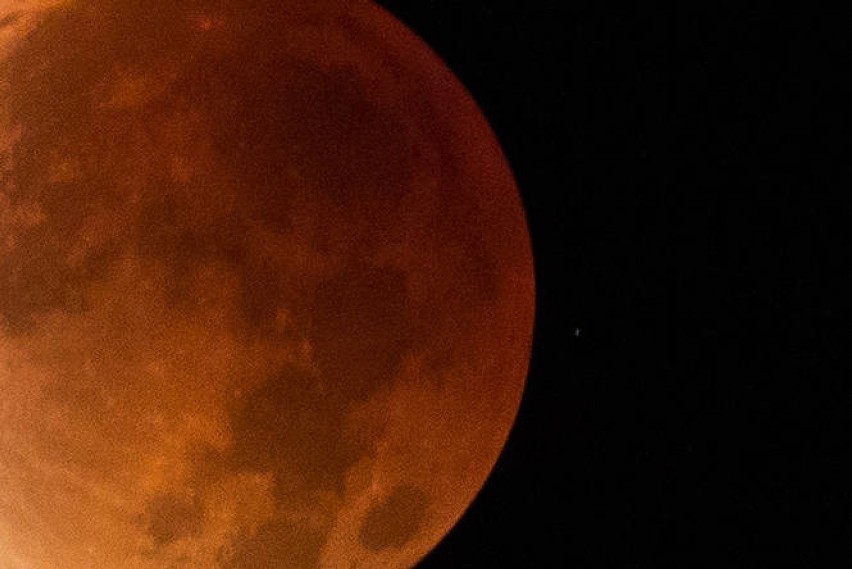 Zaćmienie Księżyca 2018: Kiedy i gdzie oglądać najdłuższe zaćmienie od 100 lat?