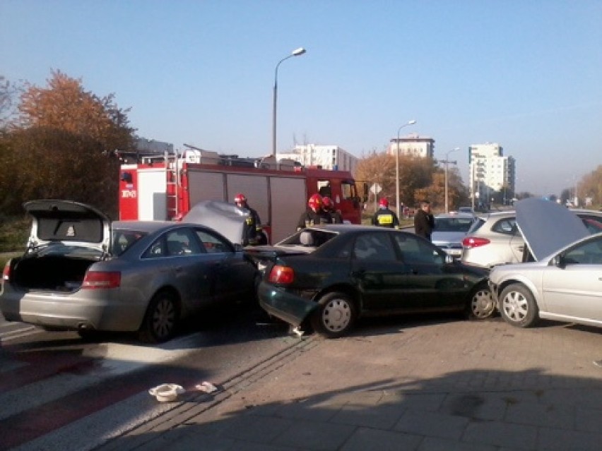 Kraków. Wypadek na ulicy Bohomolca [ZDJĘCIA INTERNAUTY]
