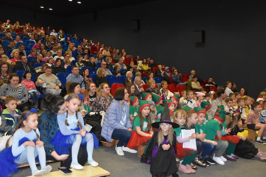 Festiwal teatrów dziecięcych  ,,Bajkowa scena"