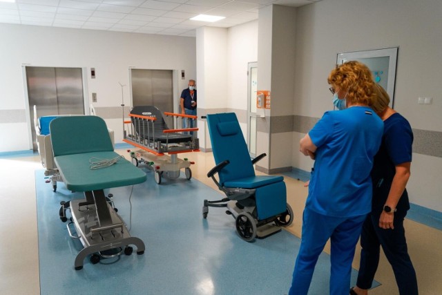Średnie wynagrodzenie pielęgniarki w jednym z lęborskich szpitali to 6.258,36 zł.