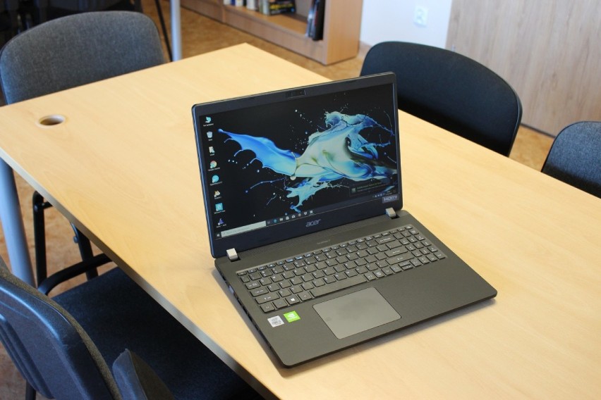 Kodeń: 13 laptopów dla potrzebujących uczniów