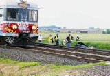 Fałkowo: Tragedia na torach. Golf wpadł pod pociąg Intercity