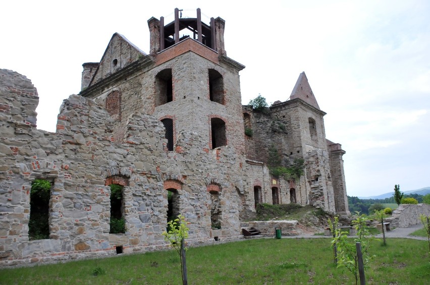 300 tys. zł dotacji na konserwację ruin XVIII-wiecznego klasztoru w Zagórzu