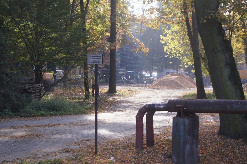Rewaloryzacja Parku Świętojańskiego w Radomsku. W parku ruszył II etap inwestycji [ZDJĘCIA]