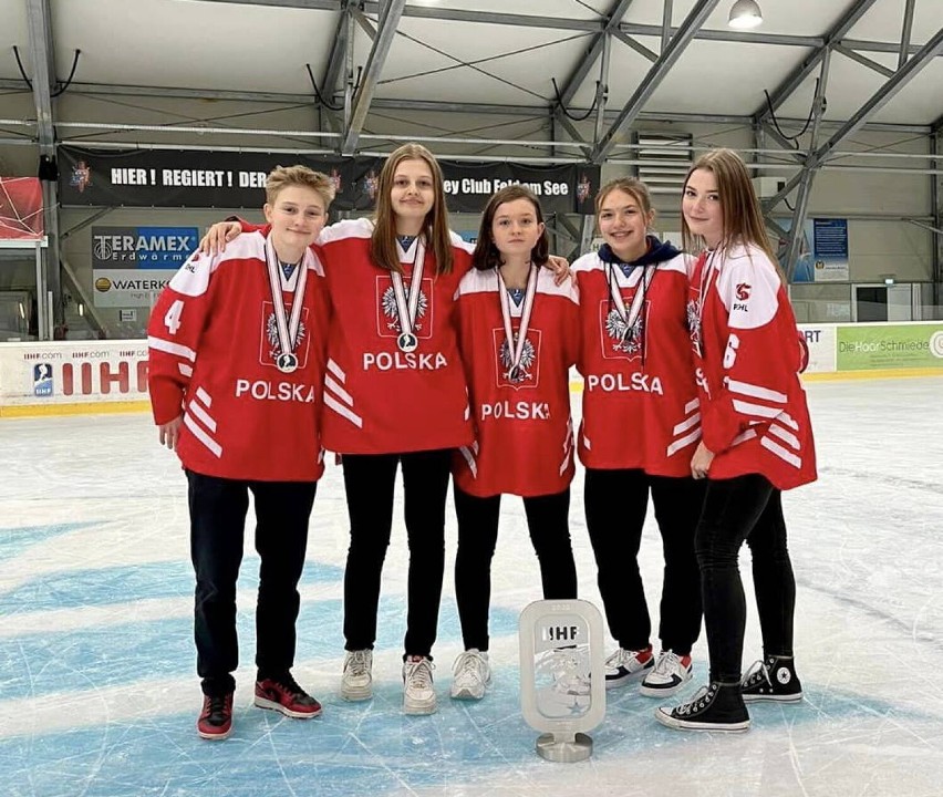 Malbork. Nadia Ratajczyk zagrała w hokejowych mistrzostwach świata juniorek U18 w dywizji B