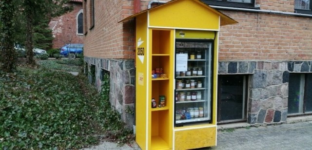 Nadmiar jedzenia można zostawić w jednej z lodówek społecznych w Pruszczu lub na terenie gminy Pruszcz Gdański