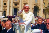 Papież Benedykt XVI odchodzi. Abdykacja z powodu wieku