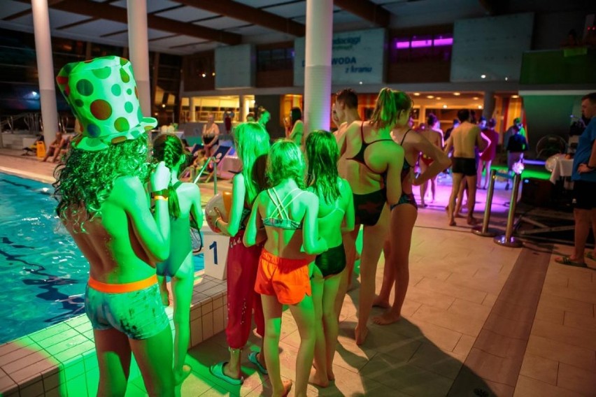 Nocna impreza na basenie w wałbrzyskim Aqua Zdroju!