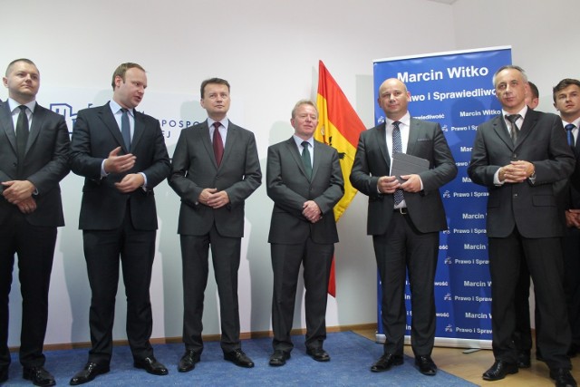 W poniedziałek, 8 września, Marcin Witko, kandydat na prezydenta Tomaszowa Maz. zainaugurował kampanię wyborczą w swoim biurze poselskim