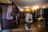 Moda na Vintage Shopy trwa. Na Saskiej Kępie ubierzesz się od stóp do głów [WIDEO]