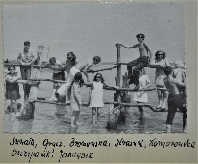 Czerwiec 1969 r. - licealiści z Goleniowa na plaży nad Bałtykiem