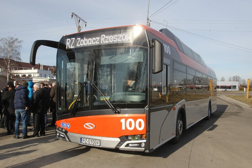 Na ulice Rzeszowa wyjedzie kolejnych 6 ekologicznych autobusów wyprodukowanych przez firmę Solaris