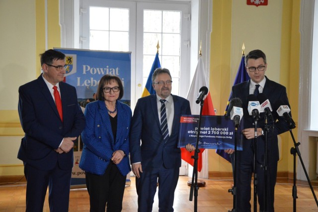 Wyniki nowego naboru ogłosił Piotr Müller, rzecznik rządu i poseł na Sejm RP, podczas dzisiejszej konferencji prasowej w Lęborku.