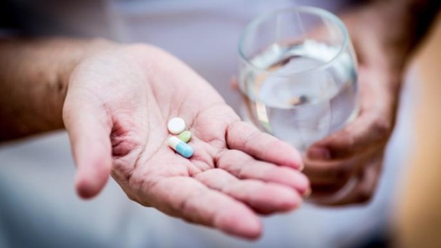 Główny Inspektorat Farmaceutyczny podjął decyzję o wstrzymaniu na terenie całej Polski sprzedaży leków na nadciśnienie, które zawierają substancję o nazwie walsartan. Istnieje podejrzenie, że preparaty, które w składzie mają ten związek, nie spełniają norm jakościowych.