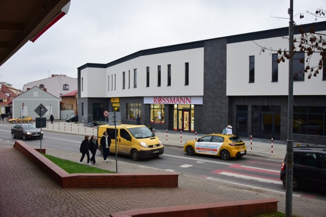 Nowy pawilon "Dzikowiak" w Tarnobrzegu wzniesiony w miejscu starego budynku.