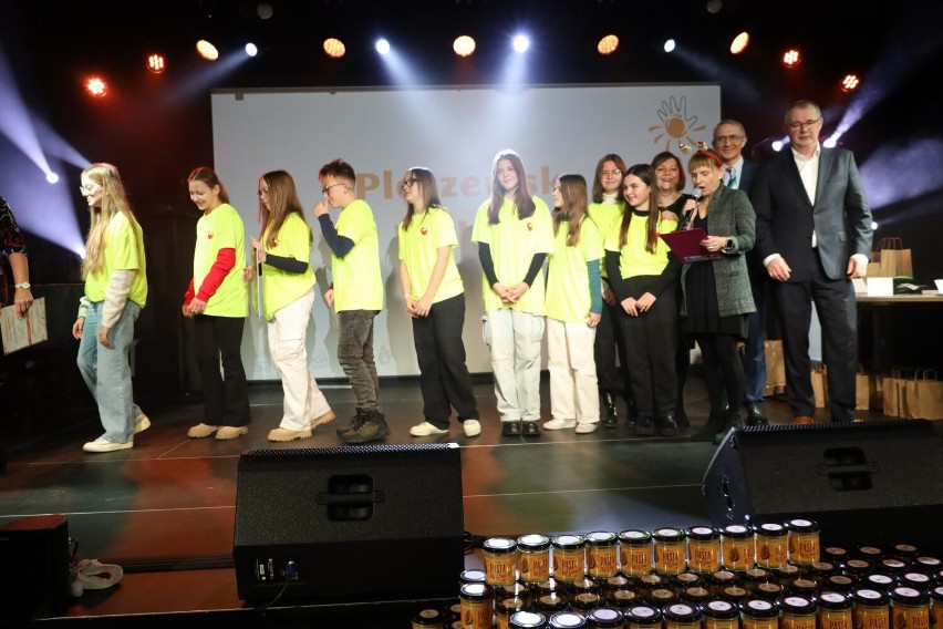 Międzynarodowy Dzień Wolontariusza w Pleszewie. Na nich zawsze można liczyć! Pleszew wolontariuszami stoi! Gala, jak z rozdania Oscarów