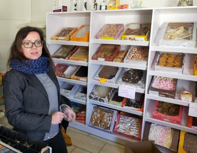 "Cukierkowo" to sklep w Świebodzinie z dużym asortymentem słodkości.