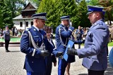 Odznaczenia i awanse dla policjantów z komendy powiatowej w Gorlicach. W Wysowej odbyły się obchody Święta Policji