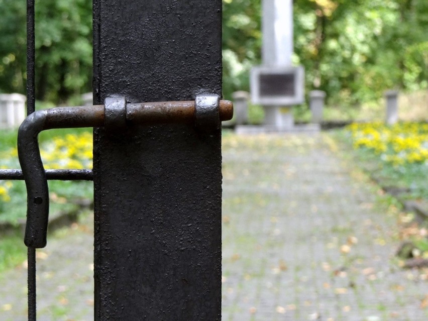 Cmentarz Jeńców Radzieckich w Zabrzu na os. Janek upamiętnia zmuszanych do pracy w kopalni Makoszowy