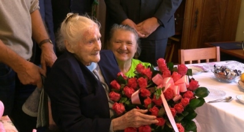 Barcin. 100-letnia Paulina Szczygielska ze Złotowa otrzymała medal "Unitas Durat". To wyróżnienie marszałka województwa 