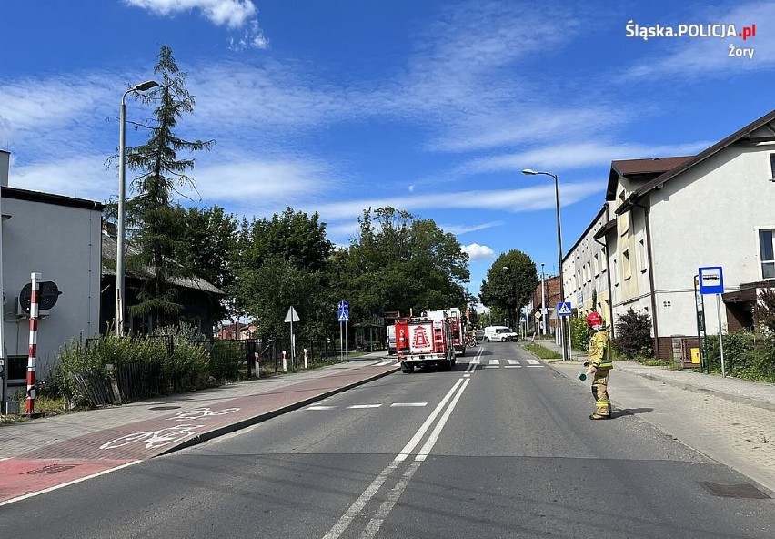 Niebezpieczna kolizja w Żorach. Ukrainka uderzyła osobówką w motocykl (zdjęcia)