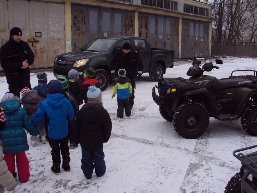 Policjantów z Olsztyna odwiedziły dzieci [ZDJĘCIA]