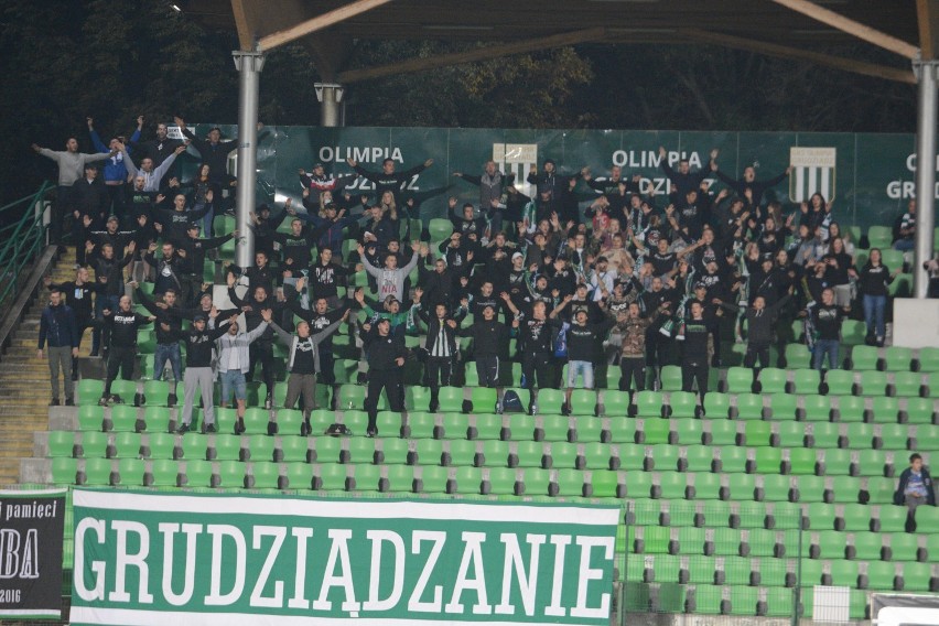 Kibice na meczu Olimpia Grudziądz - GKS Katowice [zdjęcia]