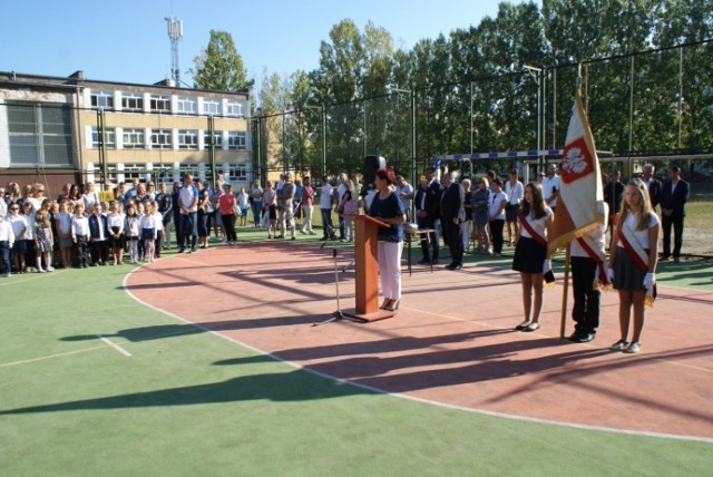 Szkoła Podstawowa nr 11 znajduje się przy ul. Stanisławskiego 2, na osiedlu Staszica. Powstała na podstawie orzeczenia organizacyjnego Wydziały Oświaty Urzędu Miejskiego w Gorzowie Wlkp. z dnia 23 sierpnia 1976 r., a w roku 1984 Kuratorium Oświaty i Wychowania nadało jej imię Krzysztofa Kamila Baczyńskiego.