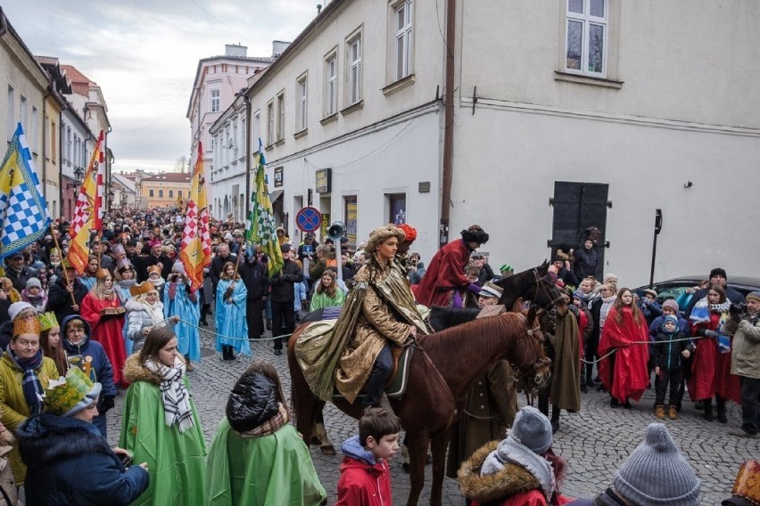 Orszak Trzech Króli wyruszy z Placu Katedralnego w Tarnowie