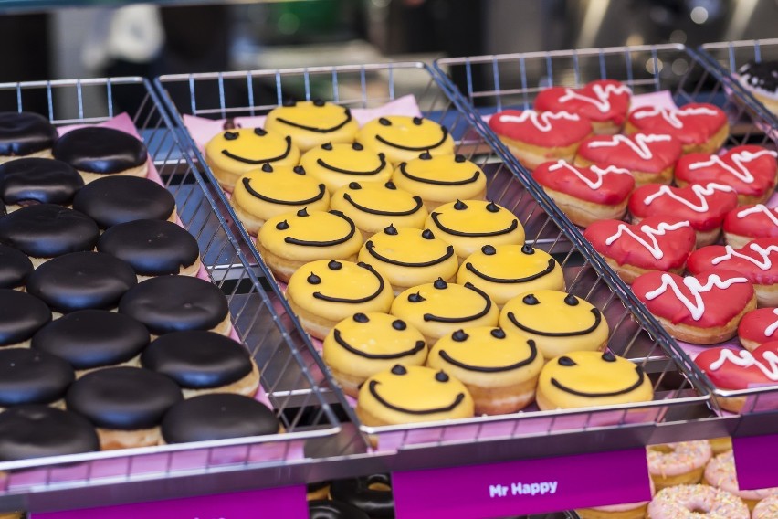 Kolorowe pączki z Dunkin Donuts urzekły nas swoimi wzorami i...