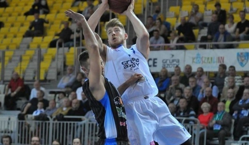 Grał w sezonie 2017/18. Reprezentant Czech