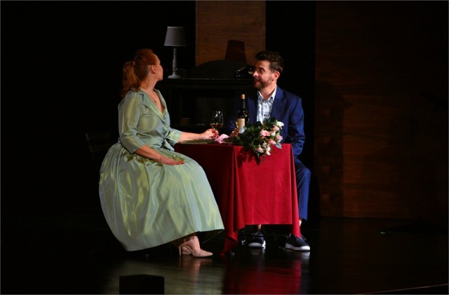 Spektakl „Pani Pylińska i sekret Chopina” zainaugurował XV Jesienne Spotkania z Teatrem w Jasielskim Domu Kultury