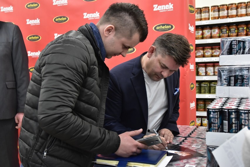 Zenek Martyniuk w Bielsku promował swój napój i nowy sklep [ZDJĘCIA]