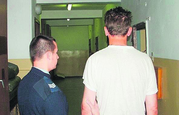 Policja w ubiegłym roku zatrzymała 44-letniego mieszkańca Szczecina, który tylko w Pile oszukał metodą na "wnuczka" 6 osób
