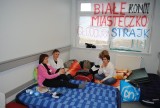 Strajk w Koninie: Pielęgniarki głodują, paraliż na szpitalnych oddziałach