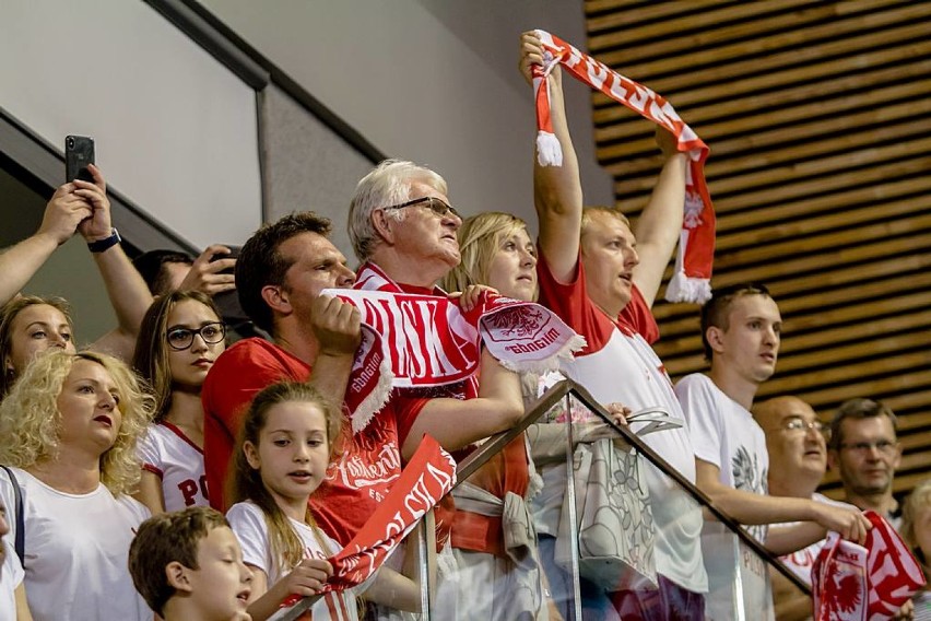 Polscy kibice są najlepsi. Biało-czerwony doping turnieju Ligi Narodów w Wałbrzychu 