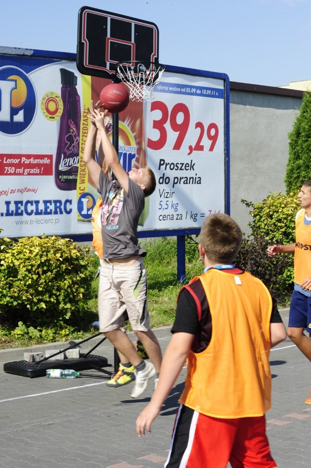 Oleśnica: I Turniej Koszykówki Ulicznej (ZDJĘCIA)