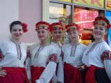 Ukraińcy zaśpiewali i zatańczyli w Książu [ZDJĘCIA]