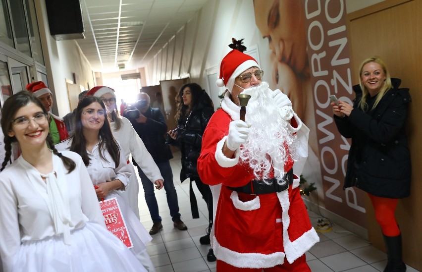 Mikołajki w Powiatowym Centrum Matki i Dziecka w Piotrkowie