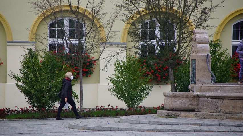 Darłowo w czerwonej strefie. Czy mieszkańcy stosują się do obostrzeń i noszenia maseczek? 