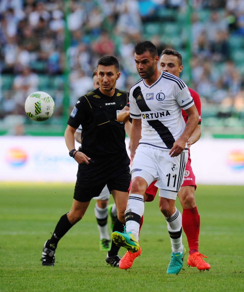 Legia - Piast. Nieskuteczni mistrzowie Polski znów tracą...