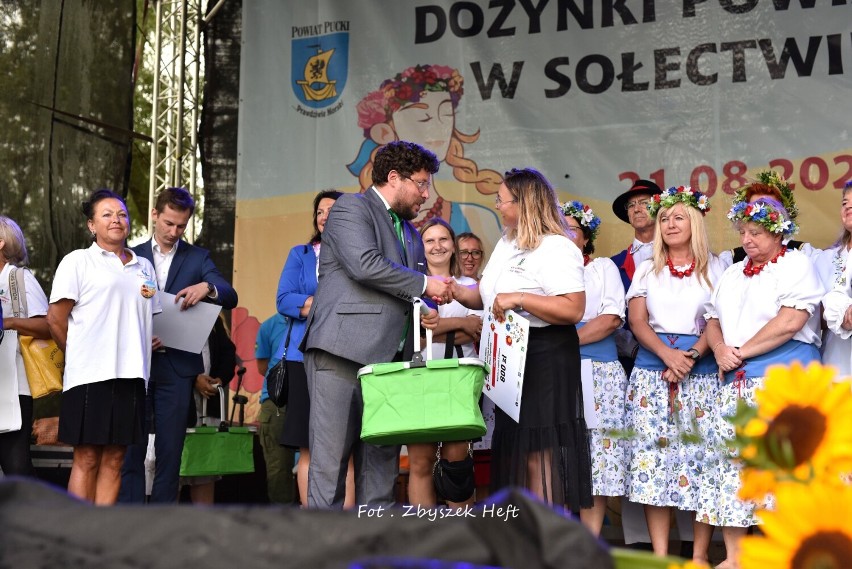 Powiat pucki i wejherowski reprezentowane przez koła gospodyń wiejskich wzięły udział w konkursie Bitwa Regionów 2022