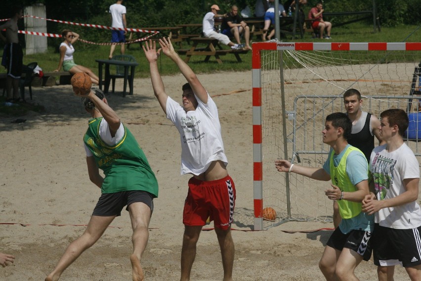 Plażowa piłka ręczna w Warszawie. Pierwsze takie zawody