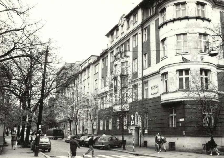 Opole w latach 90. Widok na ul. Damrota od strony Kołłątaja....