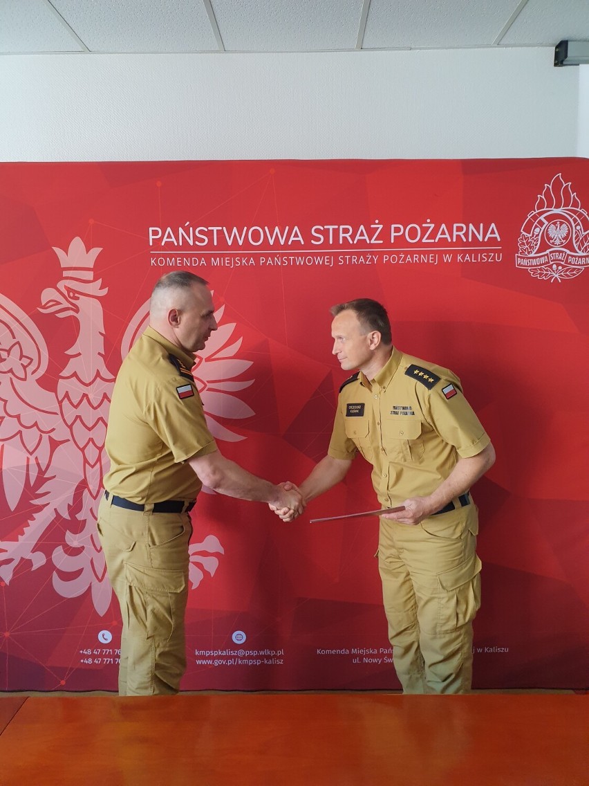 Grzegorz Kuświk z PSP w Kaliszu pokieruje kompanią...