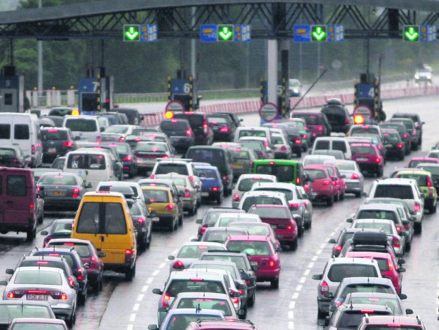 Każdego dnia autostradą do Krakowa przejeżdża 30 tys. aut. Ta przyjemność kosztuje 16 zł