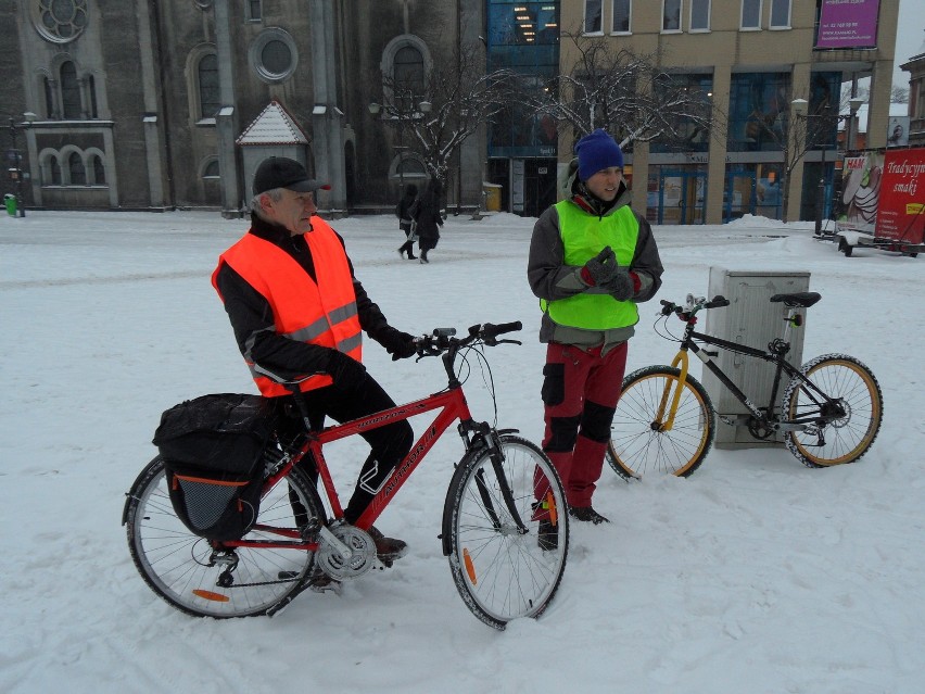 W Tarnowskich Górach rowerzyści jeżdżą też zimą [ZDJĘCIA+FILM]