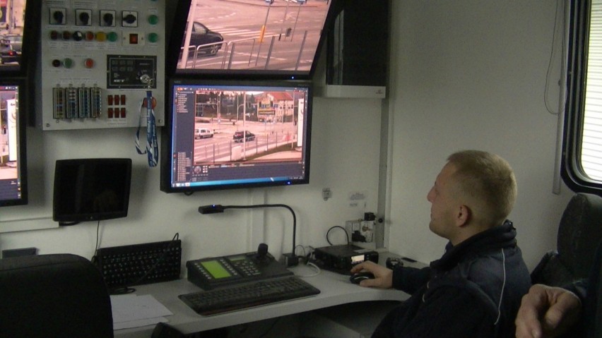 Mobilne centrum monitoringu policji