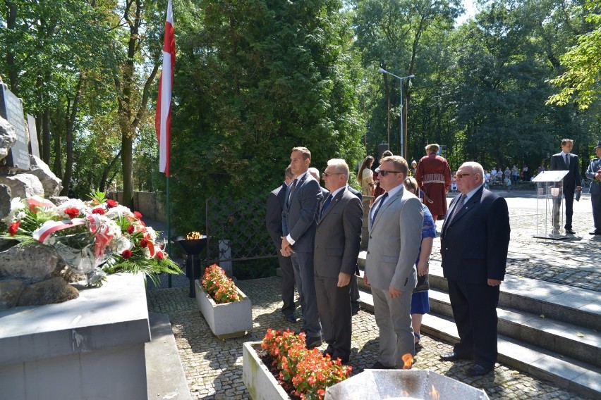 Hołd dla żołnierzy - święto Wojska Polskiego w Sandomierzu (ZDJĘCIA)